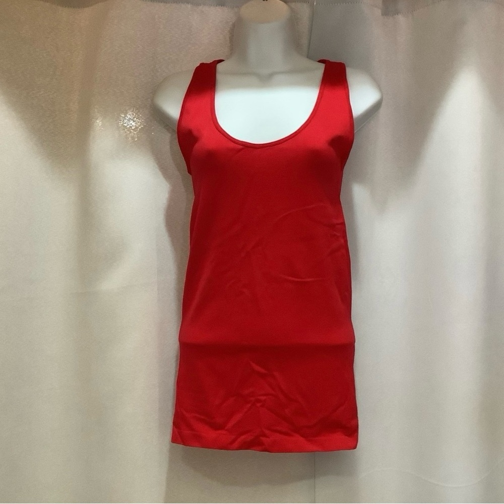 Zenana Outfitters Top Women’s Size Small/Medium Stretchy Red